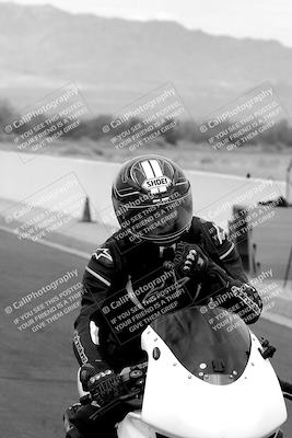 media/Mar-20-2023-Moto Forza (Mon) [[d0bbc59e78]]/Around the Pits/